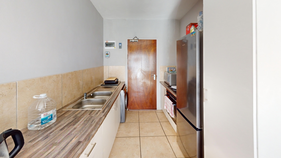 2 Bedroom Property for Sale in Guldenland Western Cape